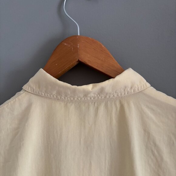 Buttercream Silk Cropped Button Down Shirt - Picture 6 of 8